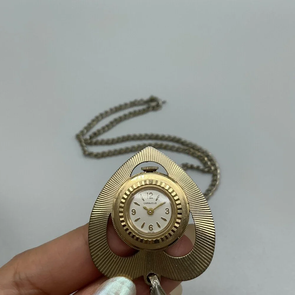 Vintage Caravelle Pendant Necklace Watch Womens 37mm Heart Gold Tone Manual Wind